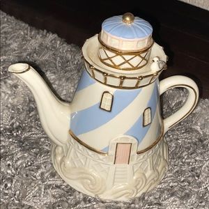 Seaside lighthouse teapot LENOX